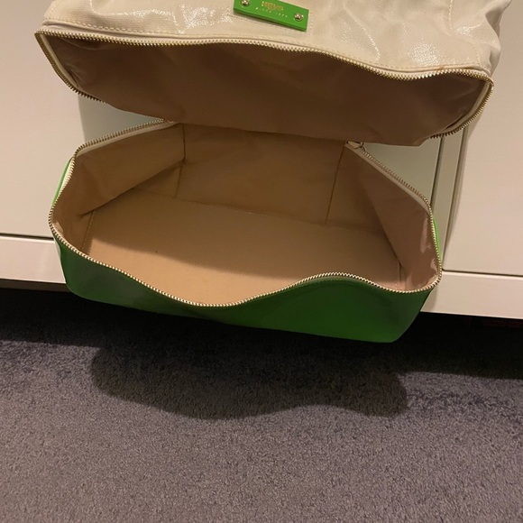 SOLD * SOLD Women’s Limited Edition Travel Tote Shiny Crème with Green Accents - Picture 4 of 16